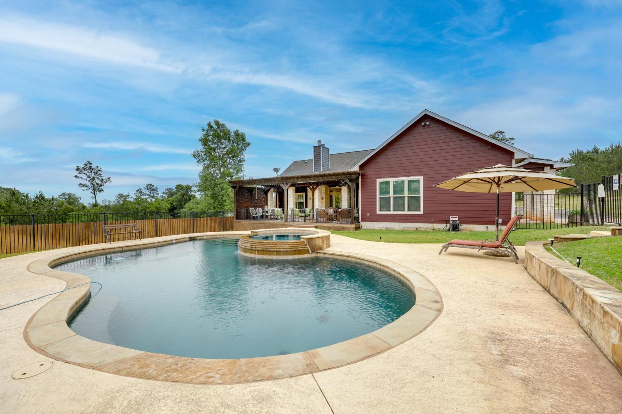 Sunny Smithville Getaway With Pool And Hot Tub! Exterior foto