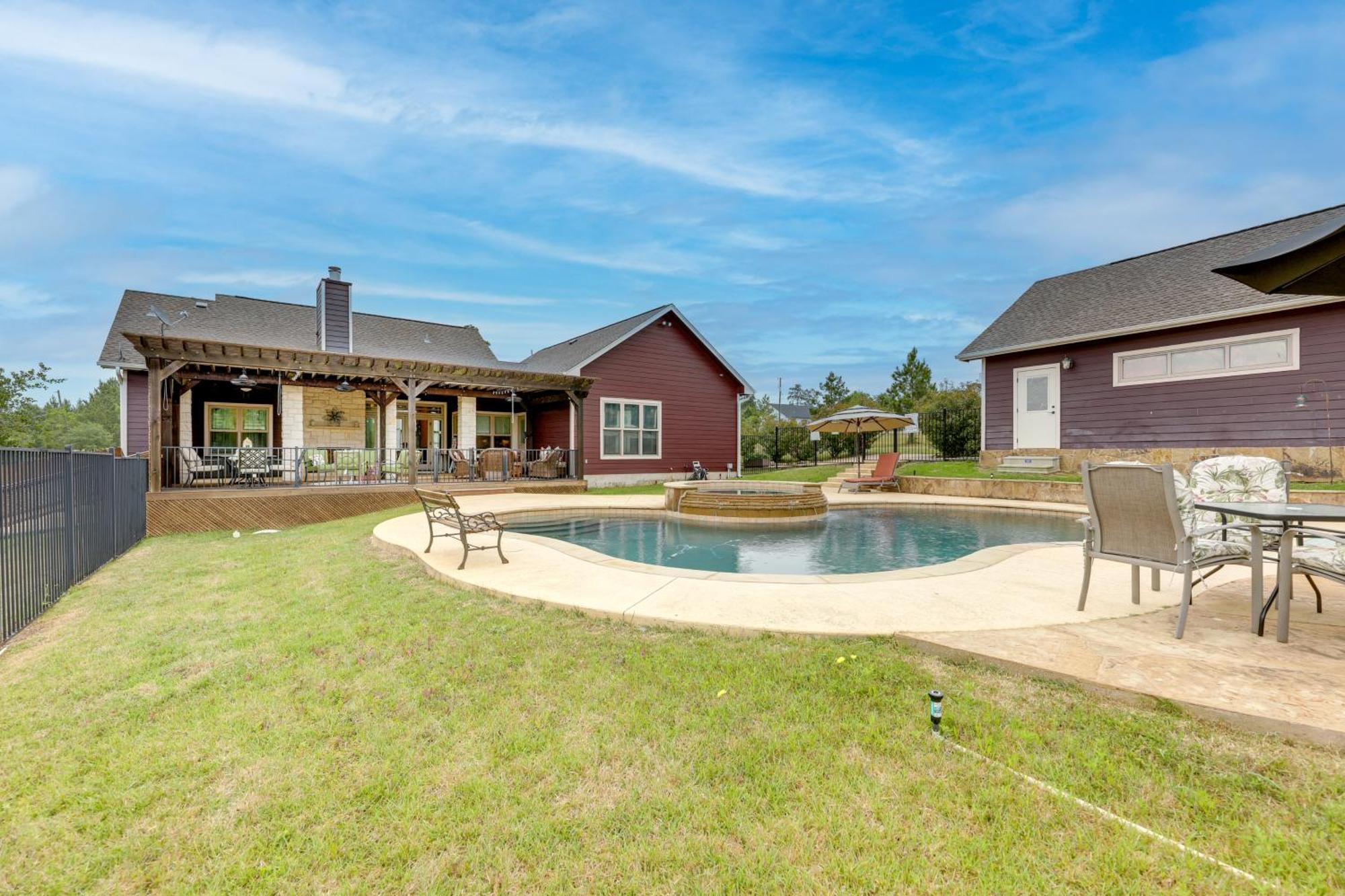 Sunny Smithville Getaway With Pool And Hot Tub! Exterior foto